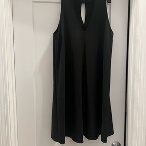 Elegant Black Sleeveless Dress